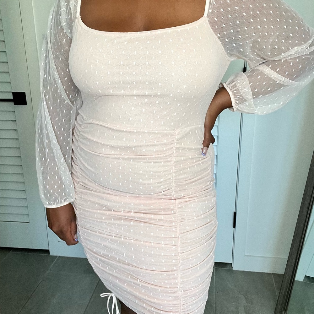 Plus Dusty Pink Dobby Mesh Square Neck Ruched Bodycon Dress